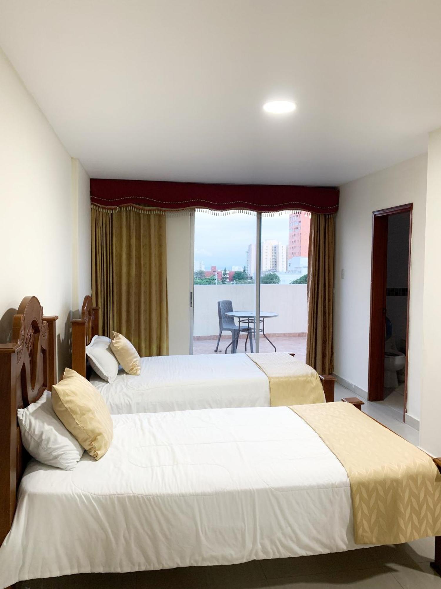 Hotel Continental Plaza Barranquilla Барранкілья Екстер'єр фото