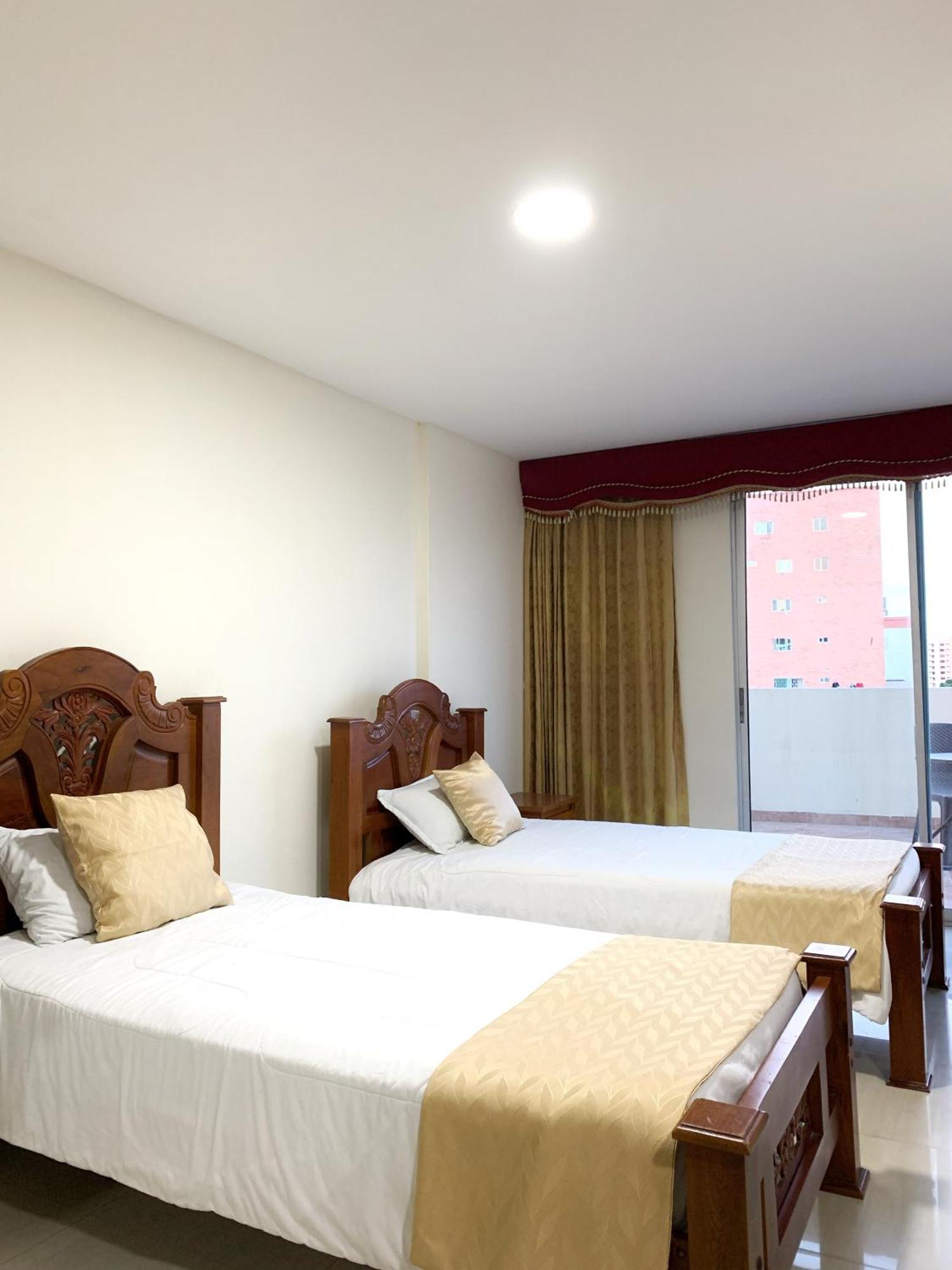 Hotel Continental Plaza Barranquilla Барранкілья Екстер'єр фото