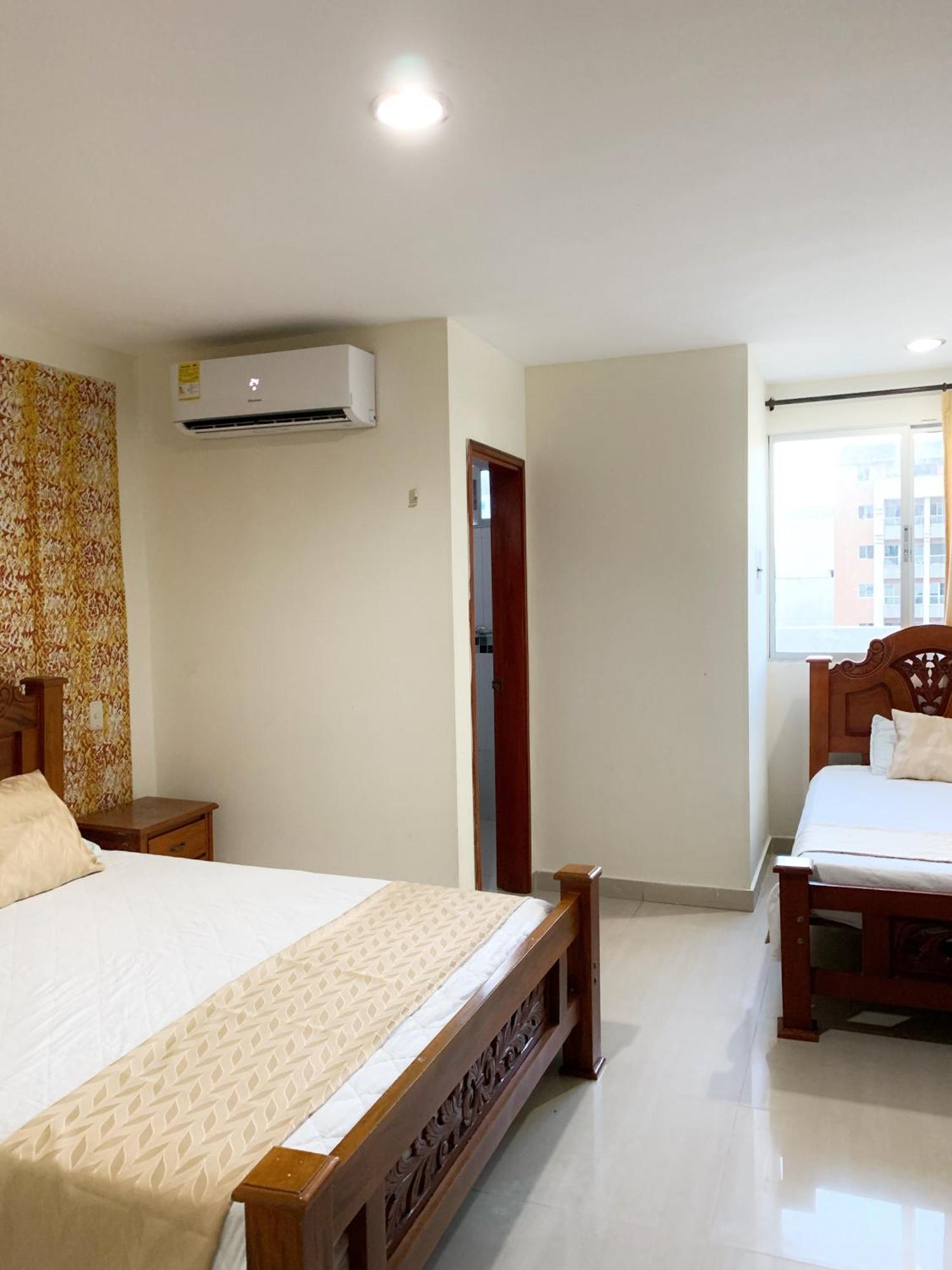 Hotel Continental Plaza Barranquilla Барранкілья Екстер'єр фото