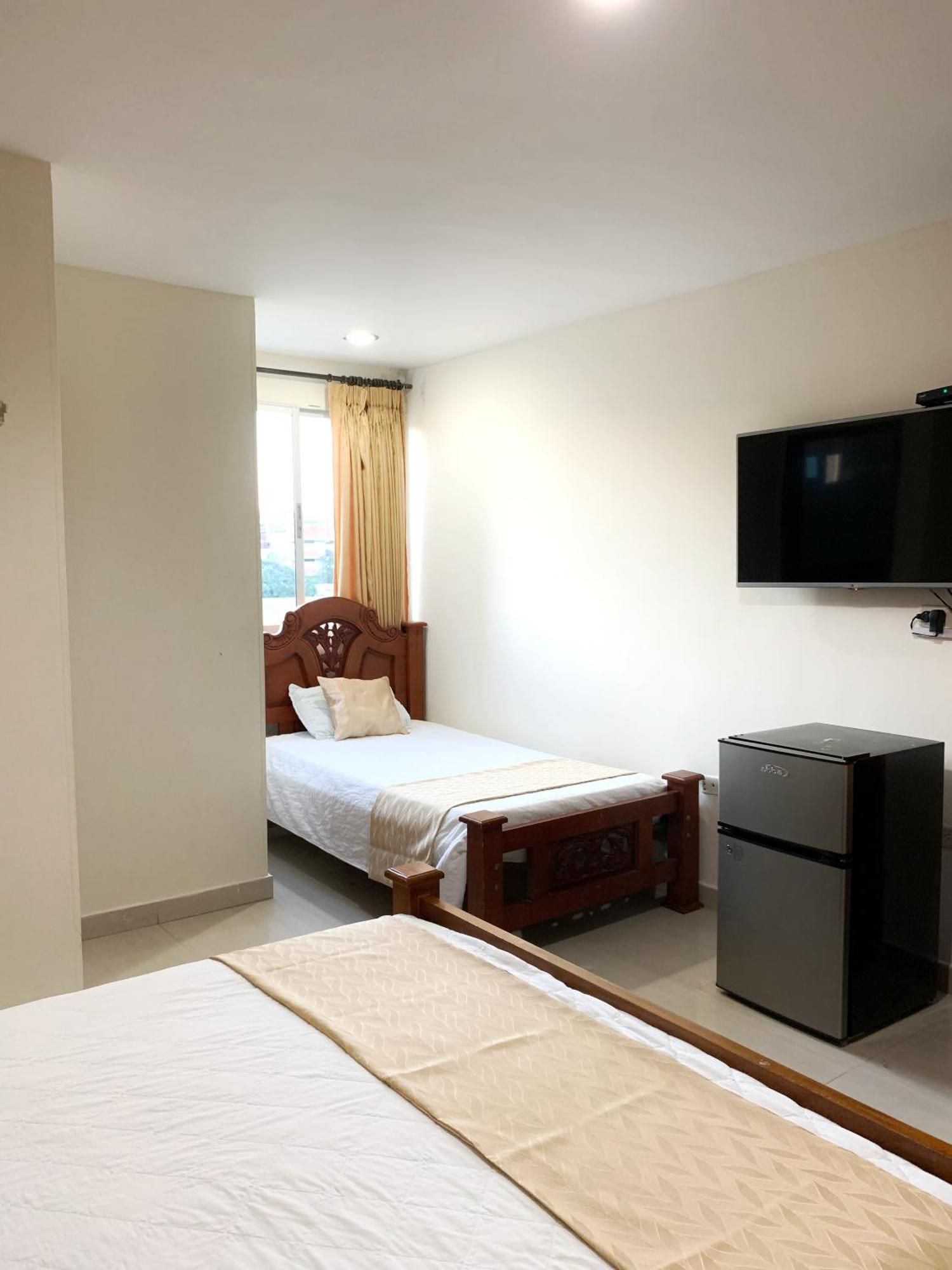 Hotel Continental Plaza Barranquilla Барранкілья Екстер'єр фото