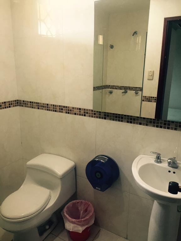 Hotel Continental Plaza Barranquilla Барранкілья Номер фото